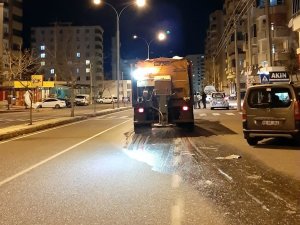 Büyükşehir Belediyesinden Buzlanmaya Karşı Önlem