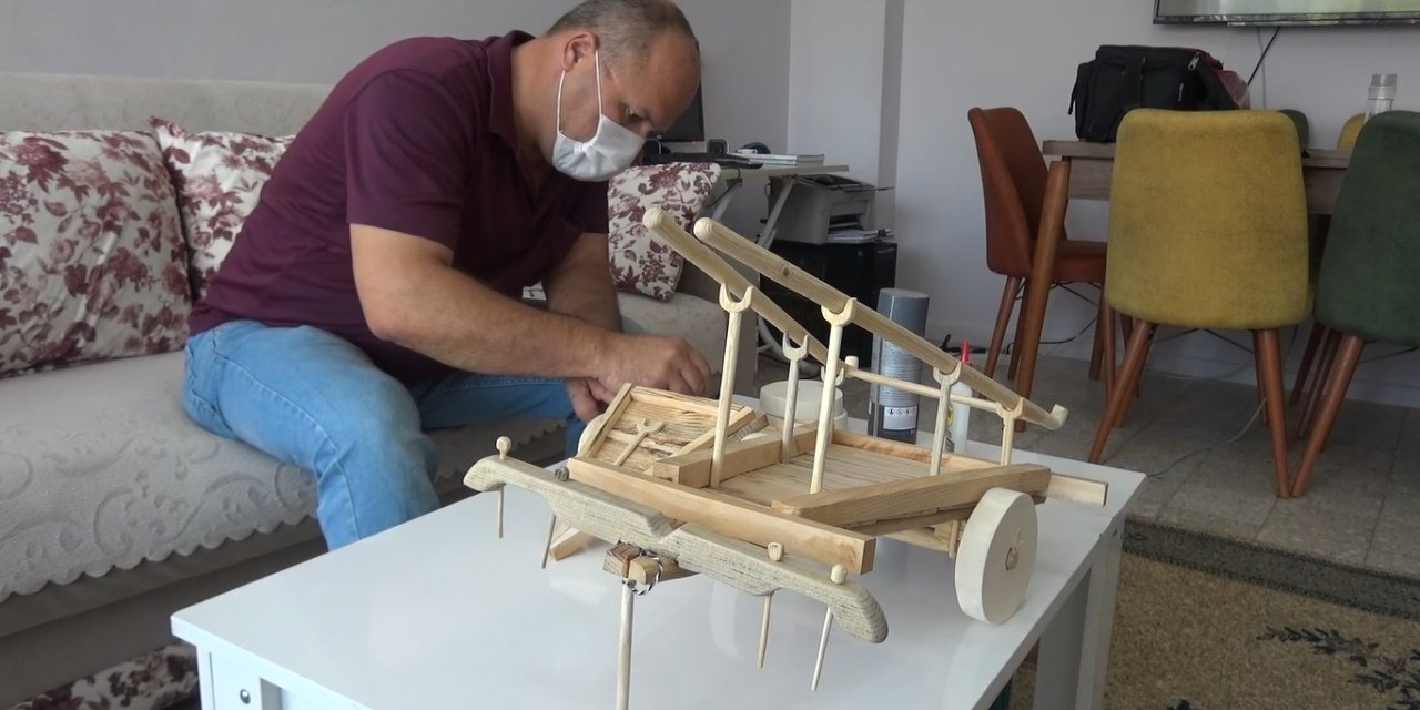 Kahramanmaraş’ta ahşaptan tarihi yaşatıyor