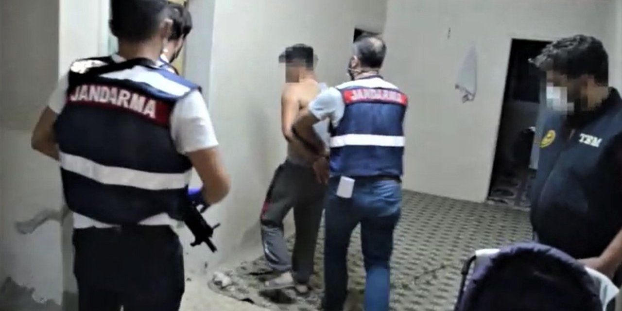 Mersin’de 4 PYD’li yakalandı