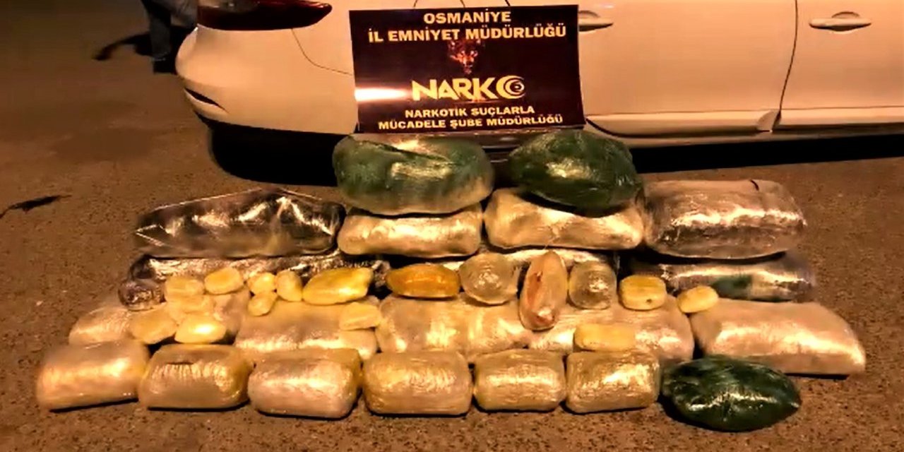 Osmaniye’de otomobil valizinden 76 kilogram esrar ele geçirildi