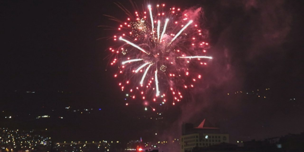 Maraş Kalesi’nden Cumhuriyet Bayramına özel havai fişek gösterisi