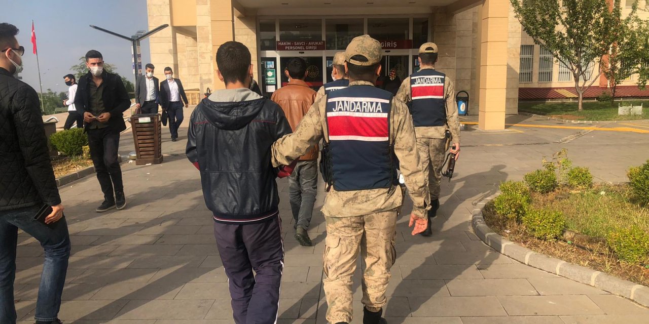 Bağ evi hırsızları tutuklandı