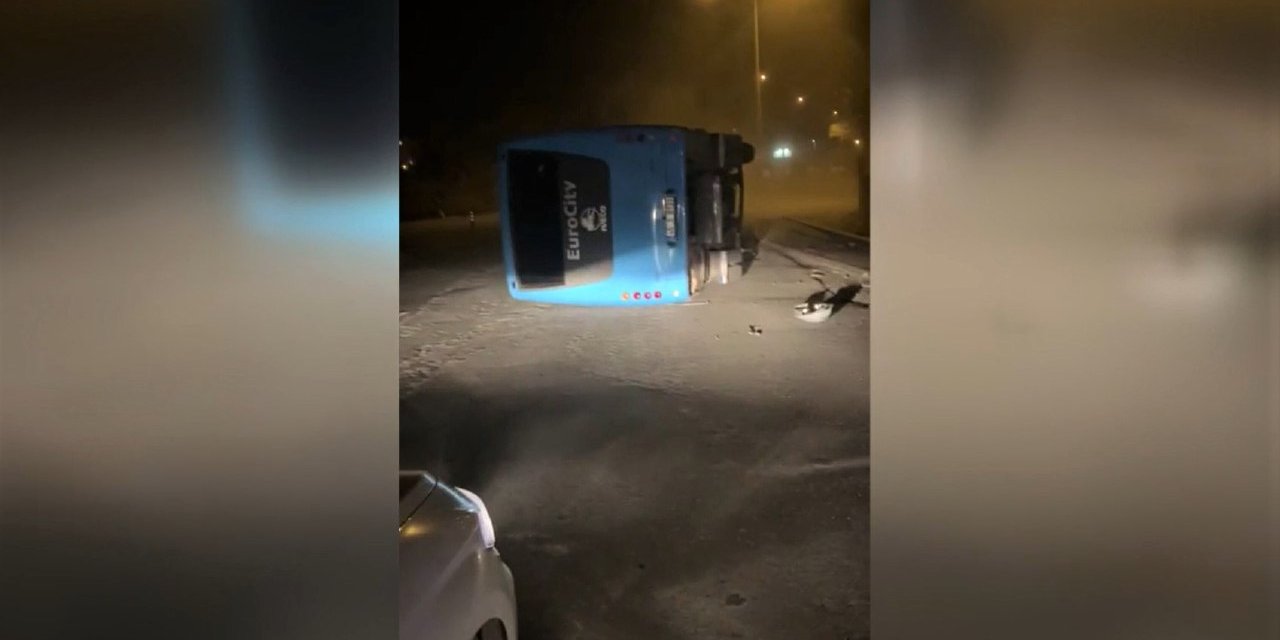 Kahramanmaraş’ta çaldıklarını midibüsle kaza yaptılar