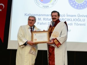 Kahramanmaraş Sütçü İmam Üniversitesi TOBB Başkanı Hisarcıklıoğlu'na Fahri Doktora Ünavnı Verdi