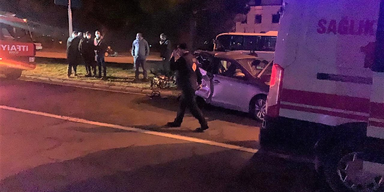 Trafik kazasında ağır yaralanan sürücü hayatını kaybetti