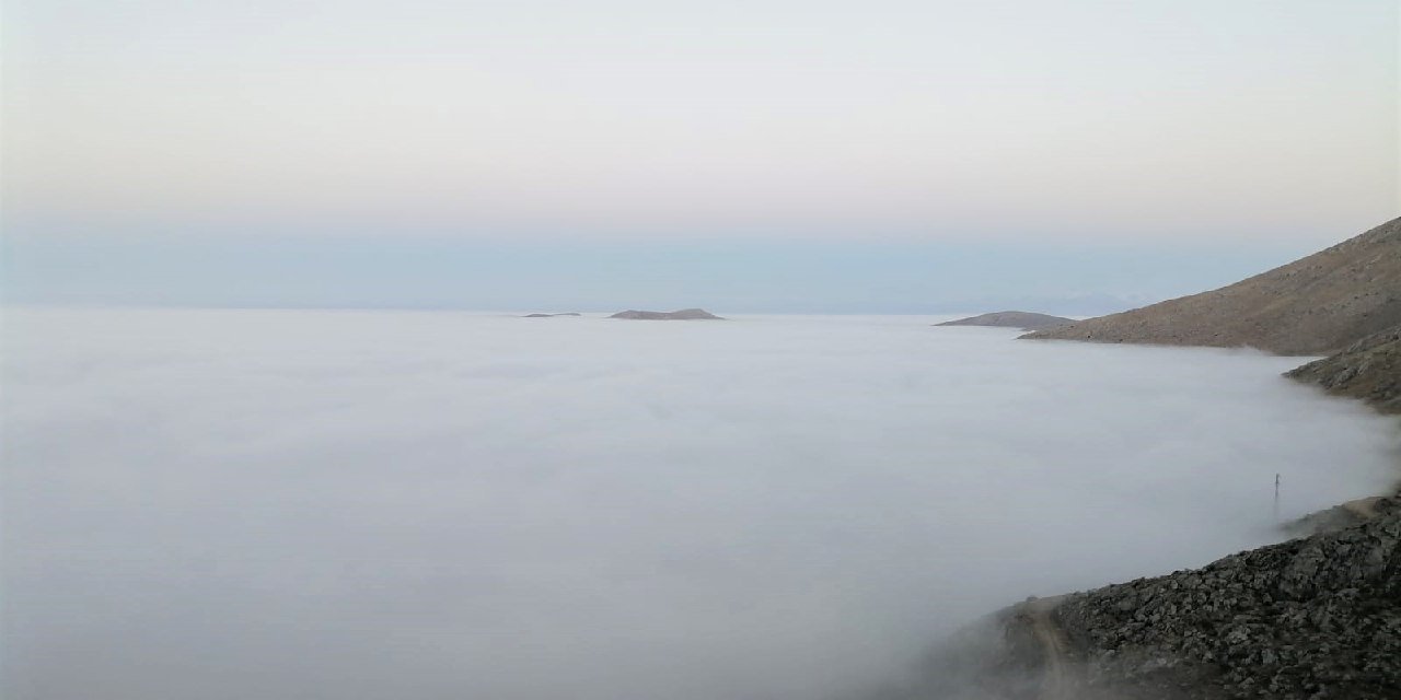 Elbistan’da gökyüzünü sis bulutu kapladı