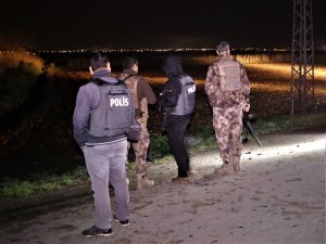Kovalamaca sonrası biri kadın 2 kişi yakalanırken bir kişinin cesedine ulaşıldı