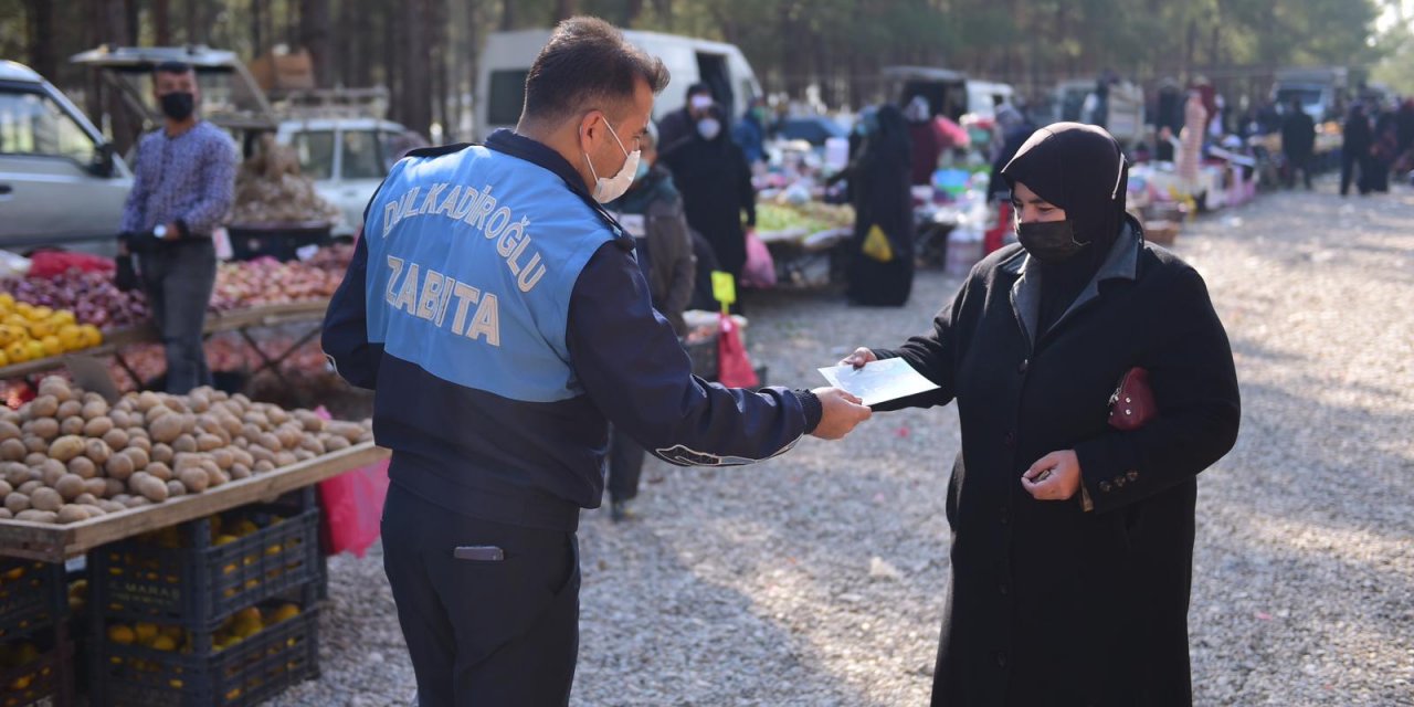 Çadırkent’teki suriyeli göçmenler broşürle bilgilendirildi
