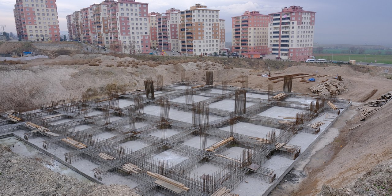 Dulkadiroğlu Belediyesi’nden Güneşevler camiine destek