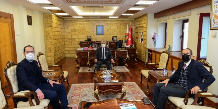 Milletvekillerinden Rektör Can’a ziyaret