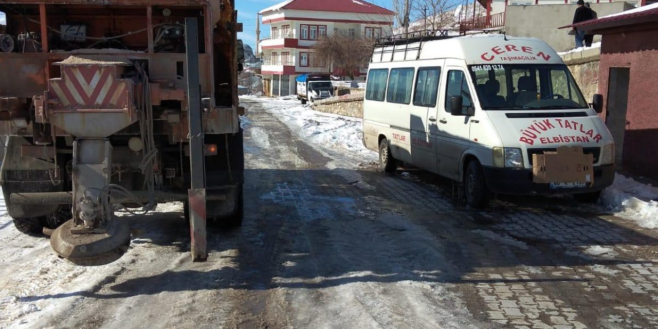 Kar temizleme çalışmaları devam ediyor