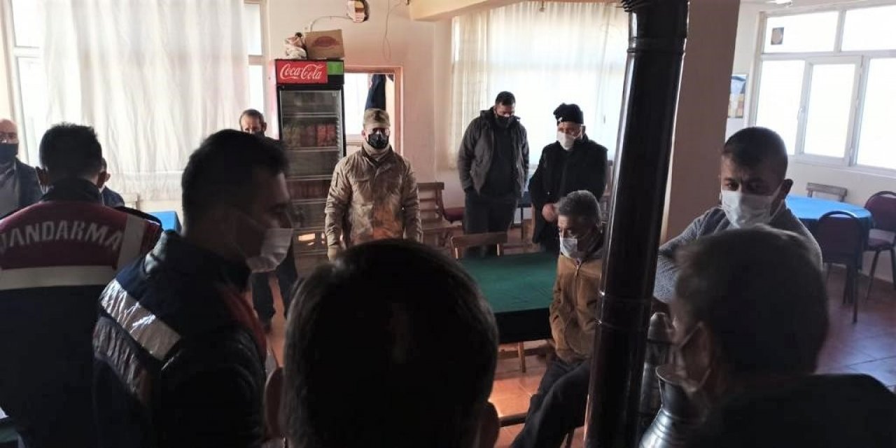 Kahramanmaraş’ta kumarbazlar tuvalette yakalandı