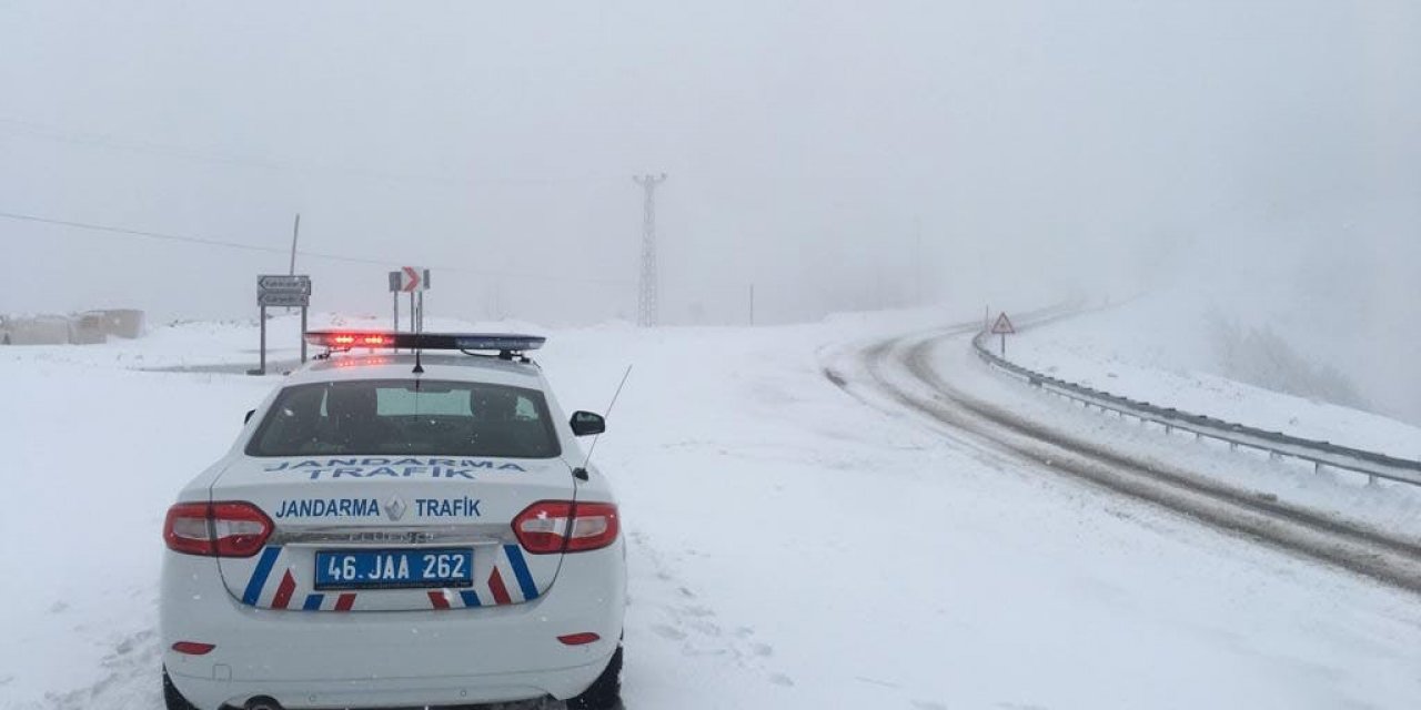 Jandarma’dan trafik kontrolü