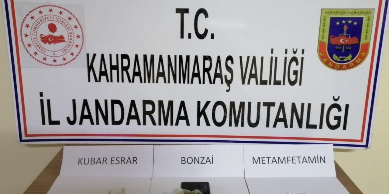 Jandarma ekipleri uyuşturucuyu şarj cihazında buldu