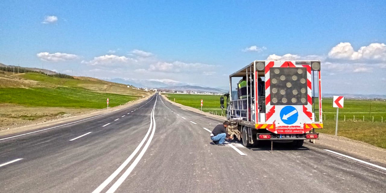 Mahir Ünal Caddesi trafiğe açıldı