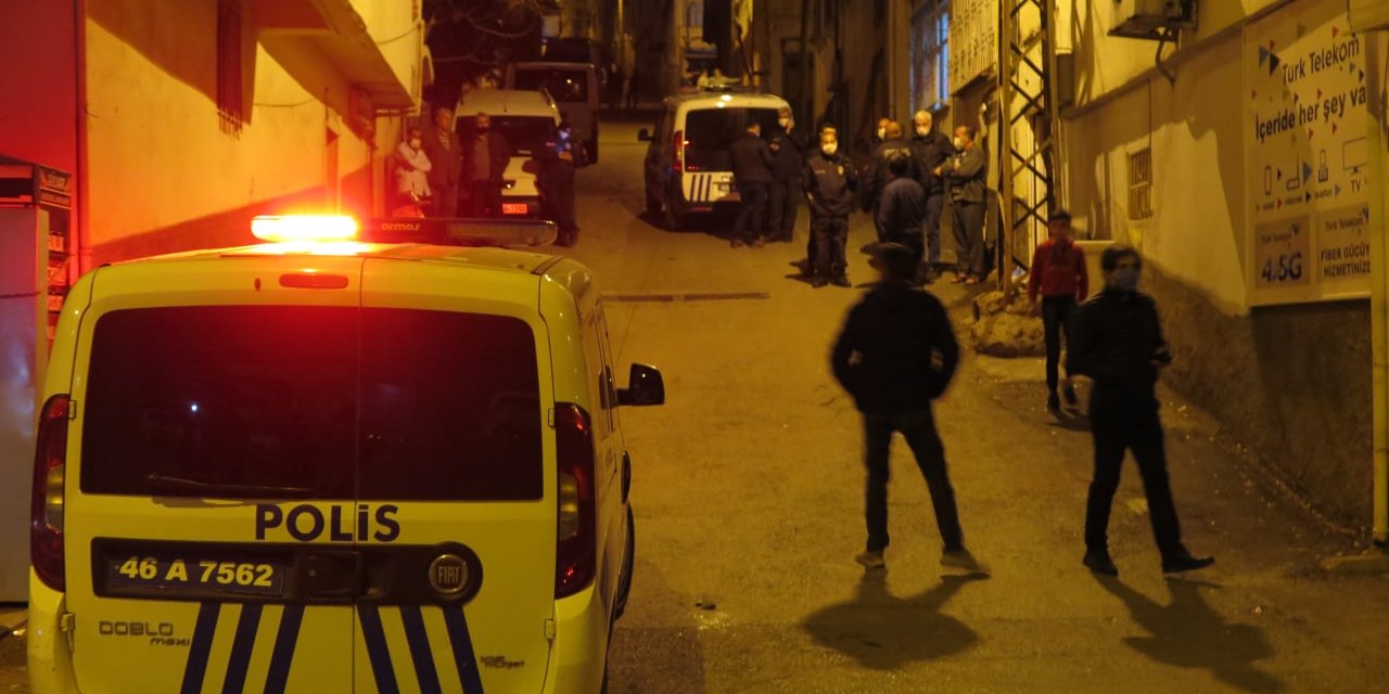 Boşandığı eşinin babasını vurdu