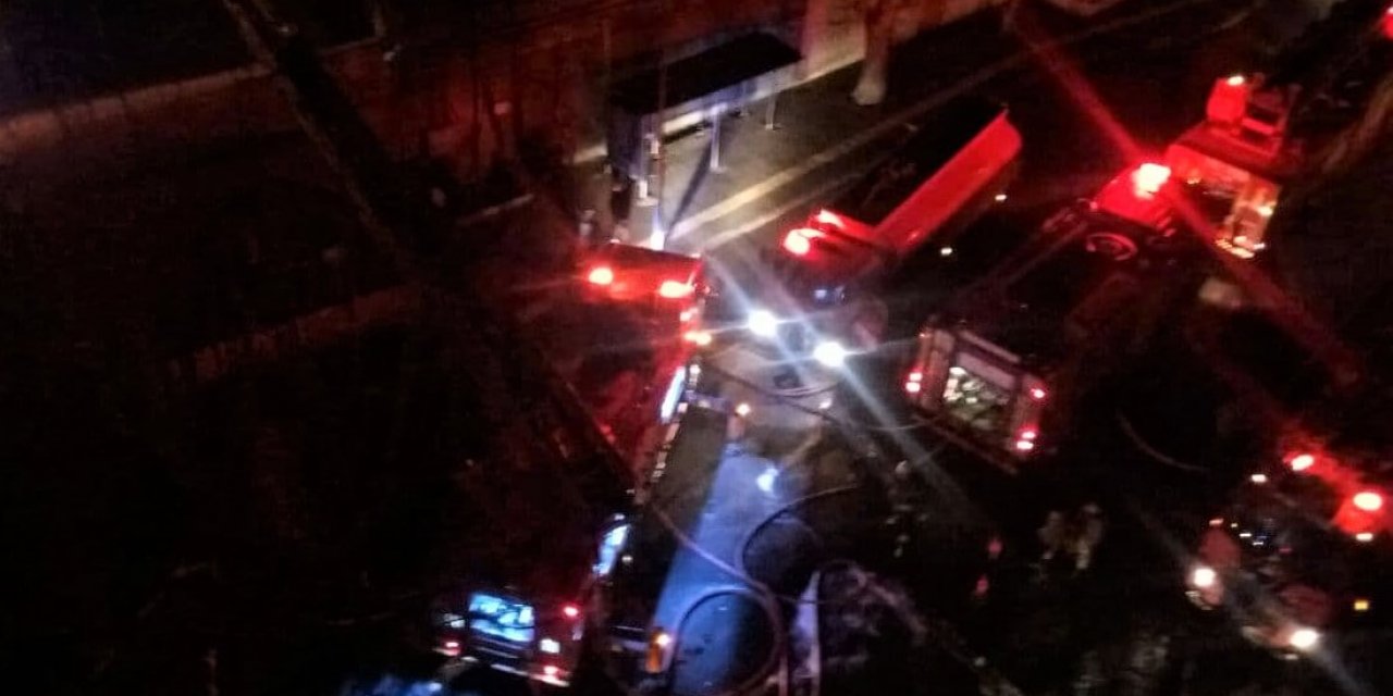 Kahramanmaraş Orduevi yangınına müdahale sürüyor