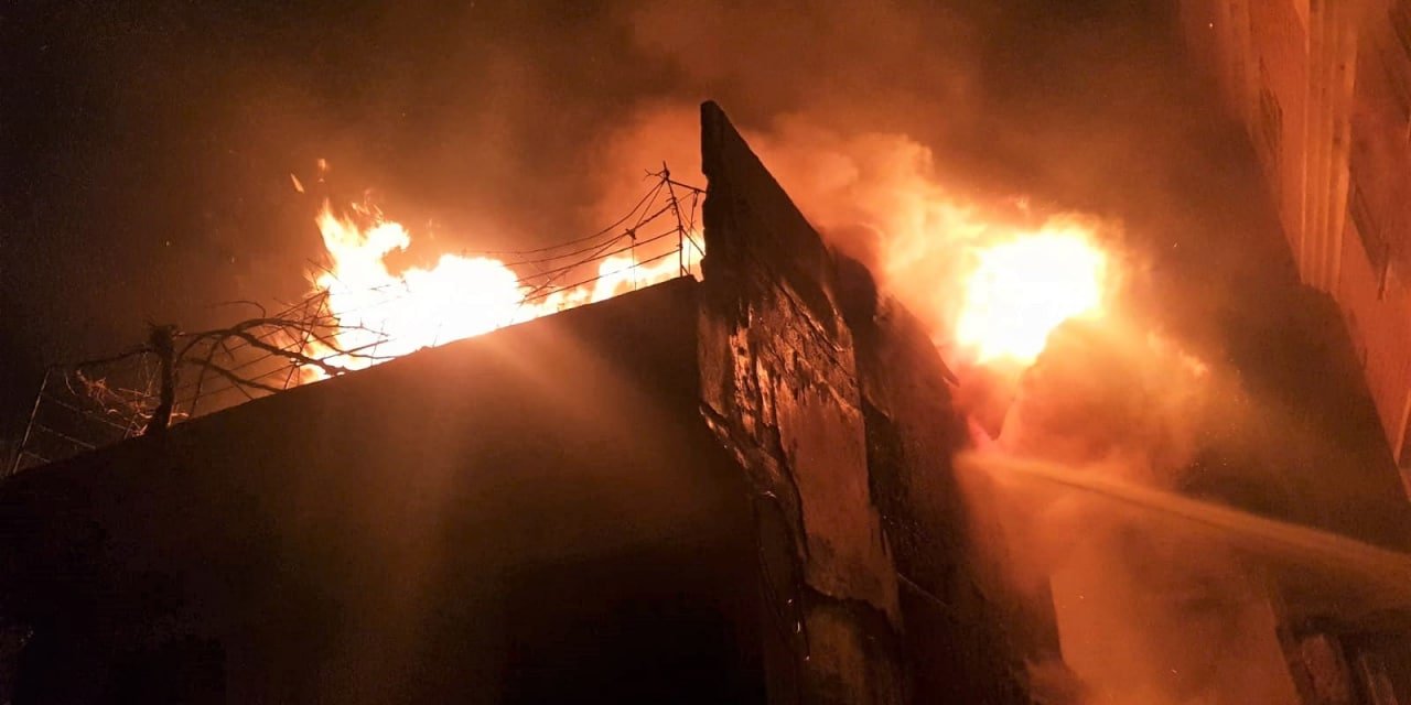 Kahramanmaraş’ta kağıt toplama merkezinde yangın