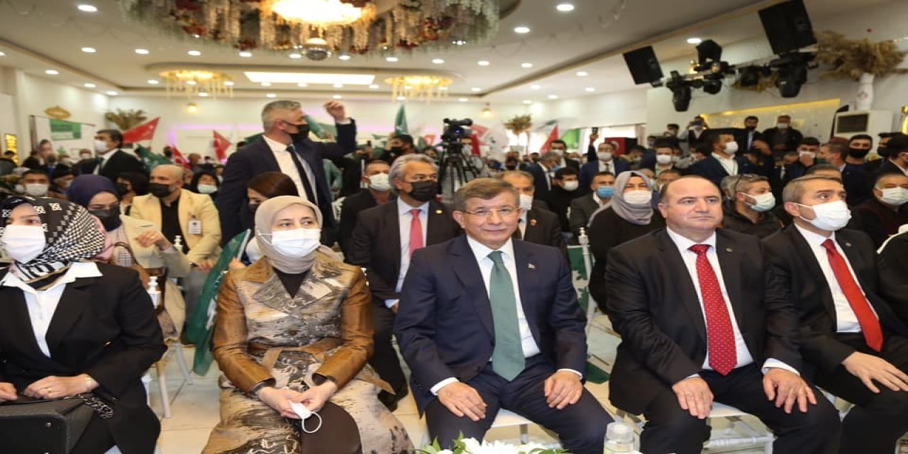 Ahmet Davutoğlu, “Ne kadar Konyalıysam o kadar Kahramanmaraşlıyım”