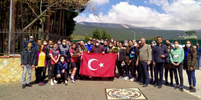 Kahramanmaraş’ta öğrenci kavgası tatlıyla bitti