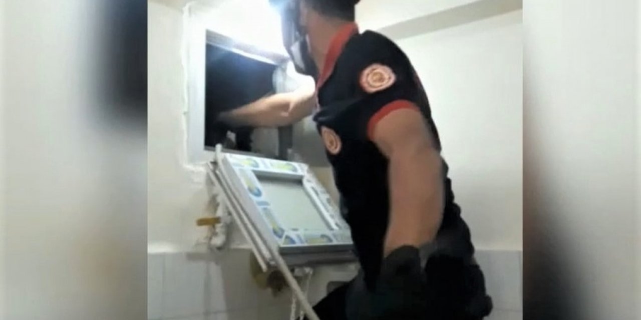 Havalandırma boşluğuna düşen yavru kediyi itfaiye kurtardı