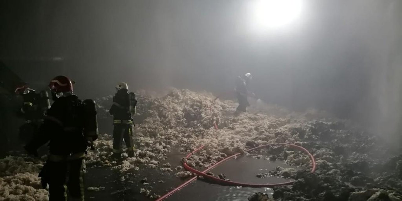 Kahramanmaraş’ta tekstil fabrikası deposunda yangın