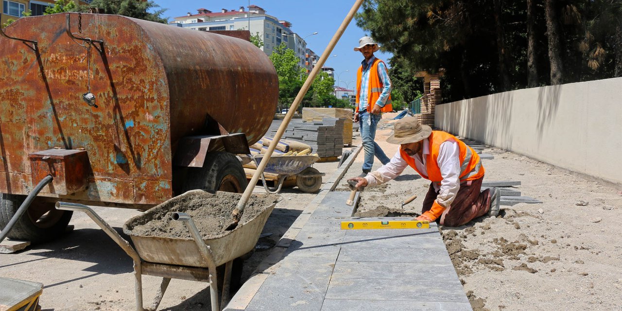 3 İlçeye 57 bin metrekare parke çalışması