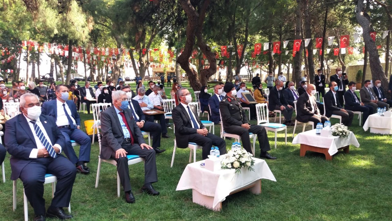 kahramanmarasta-sehit-ailelerine-devlet-ovunc-madalyasi-verildi2.jpeg