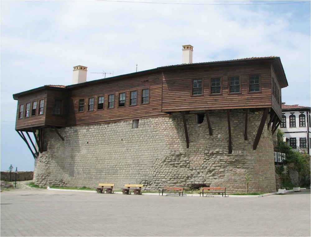 118689fatsa-bolaman-beldesi-kale-ve-duvarlari3.png