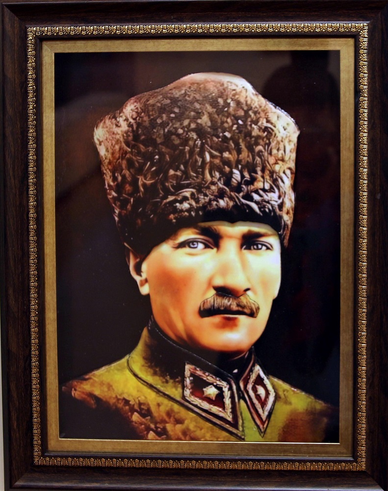 semra-ulusoy-karma-kus-evi-ve-rolyef-calismalarini-sergileyecek-4.jpg