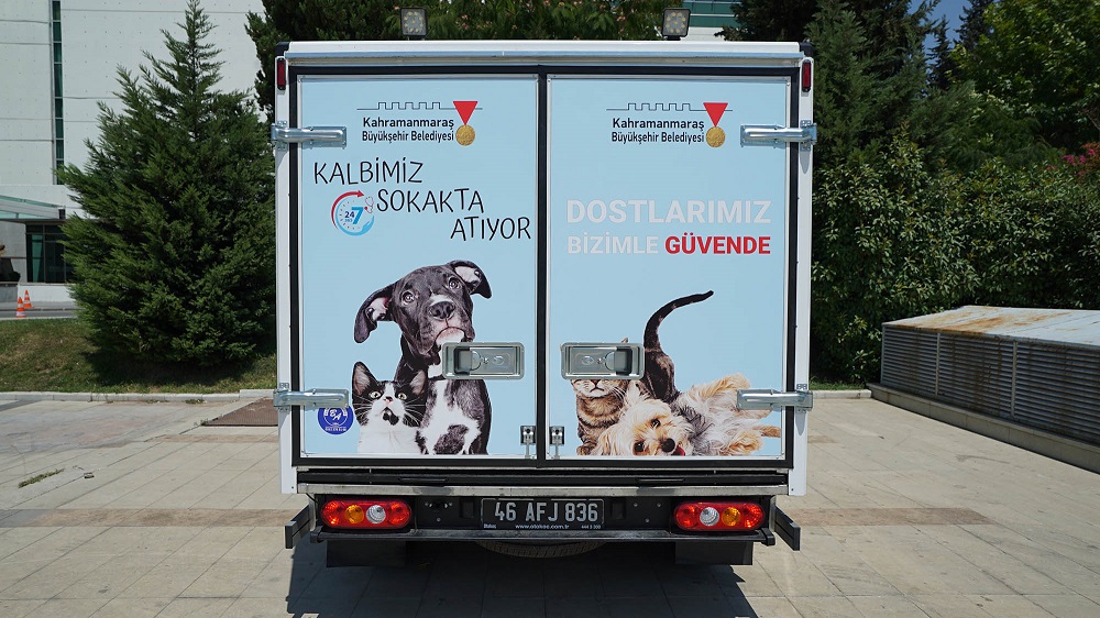 sokak-hayvanlari-acil-mudahale-araci-3.jpg