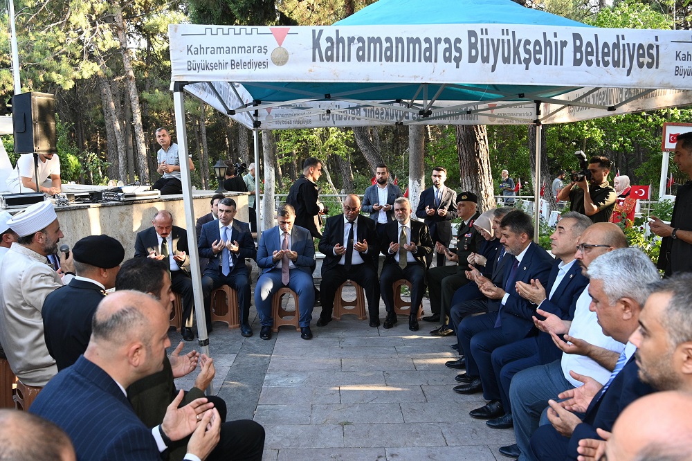 mezarlik-ziyareti-7.jpg